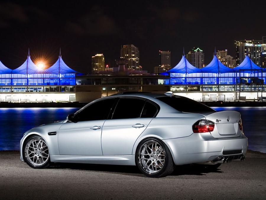  BMW M3 Sedan by Active Autowerke 2009 года  (фото 3 из 4)